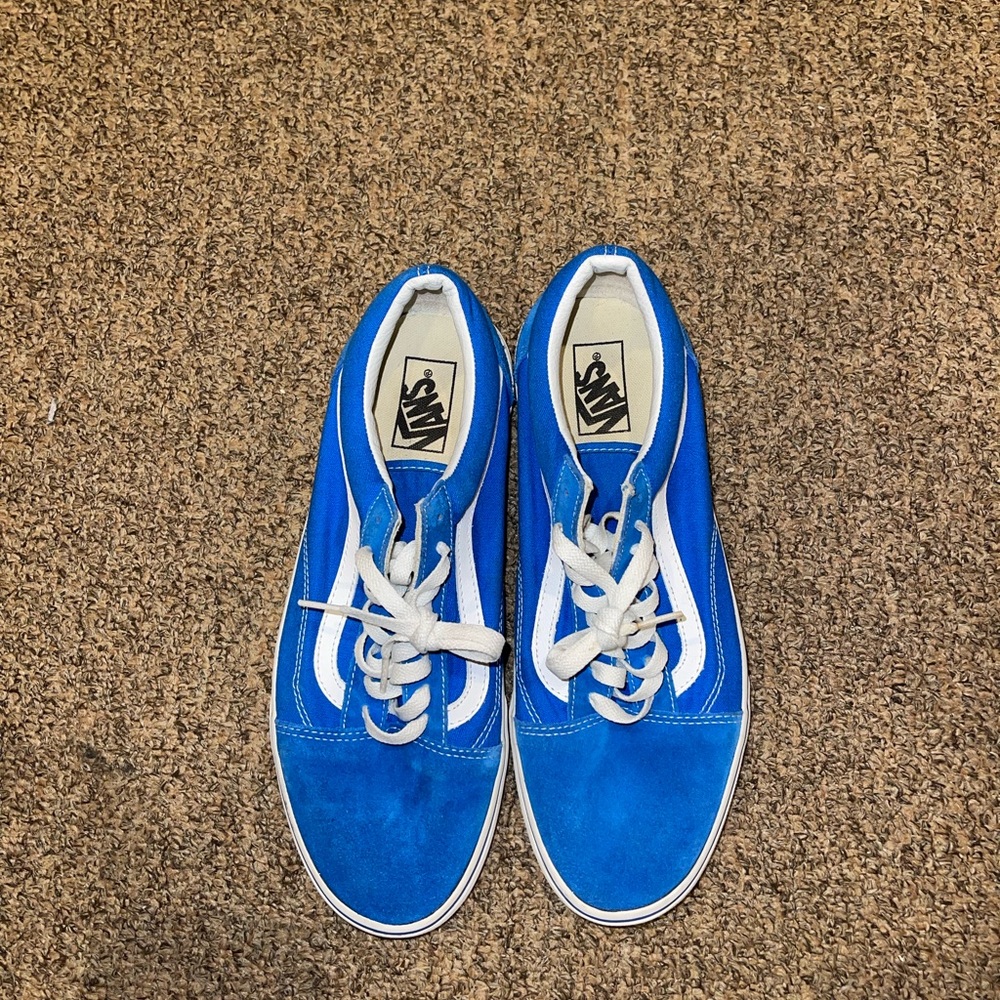 Vans - Picture 4 of 5